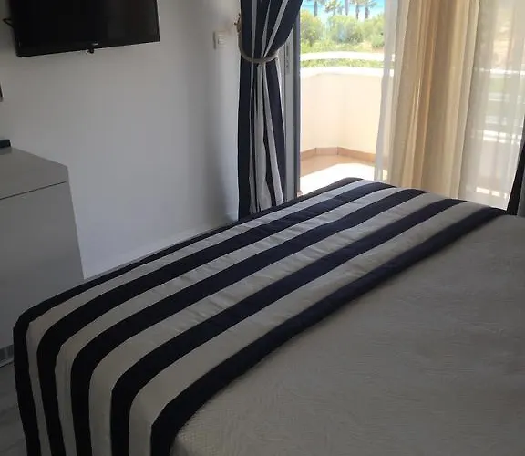 Uslu Hotel Royal Yachting Topanca Adası