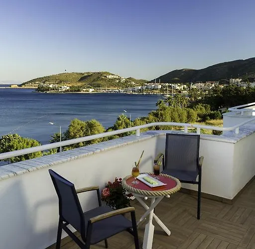 Uslu Hotel Royal Yachting 酒店 *