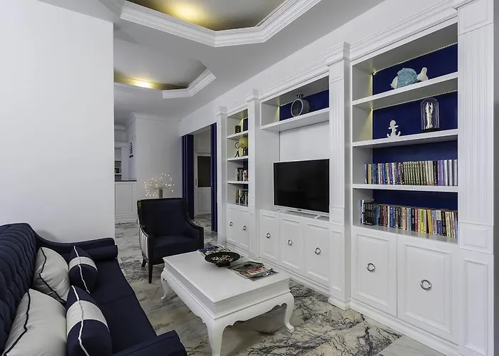 Uslu Hotel Royal Yachting 酒店 *