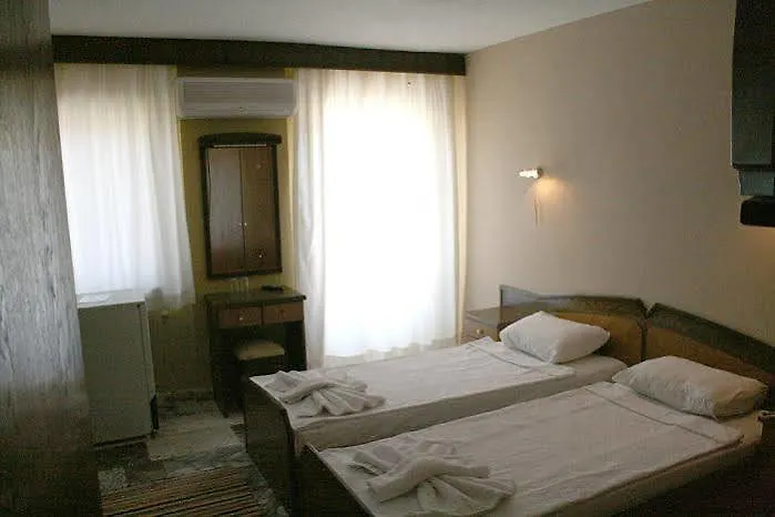 Uslu Hotel Royal Yachting 酒店 *